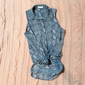 🐍🩶 LUSH Grey and black snake print sleeveless tunic top